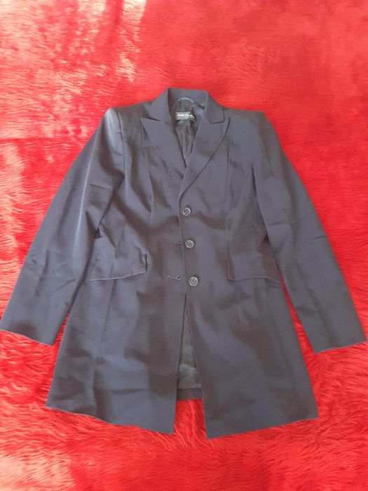 Дрешки ползвани продавам