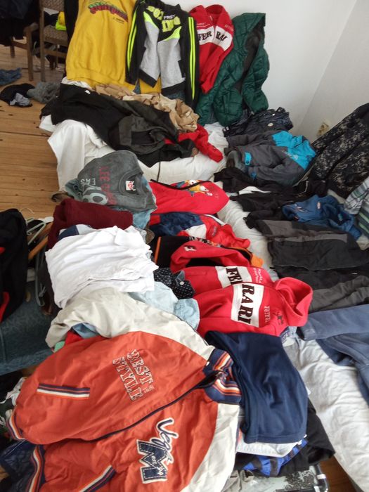 Много дрешки модерни