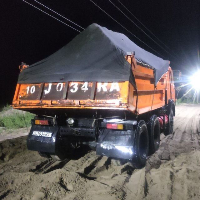 Камаз ва Зил самосвал хизмати,иш вакти 24/7