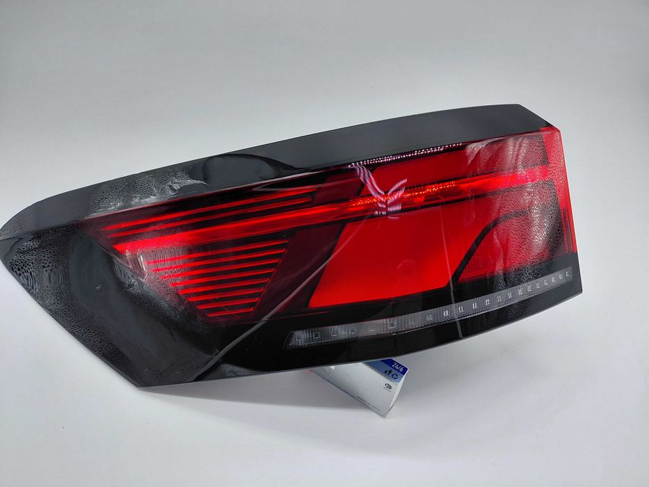 3J0945095L Нов Ляв Стоп VW Passat B9