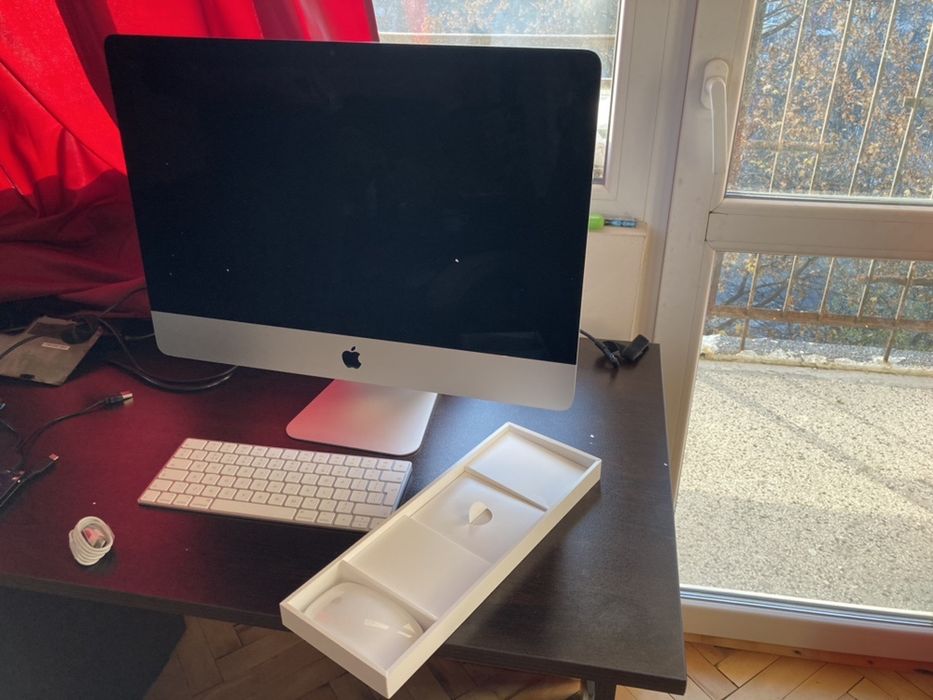  iMac 21.5 2019 4K | i5 6 Core 3Ghz| 32GB RAM | 555X 2GB| 512 gb SSD