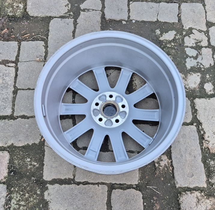 Două jante originale VW Passat CC R18 seria 8Jx18 ET44 - 5x112