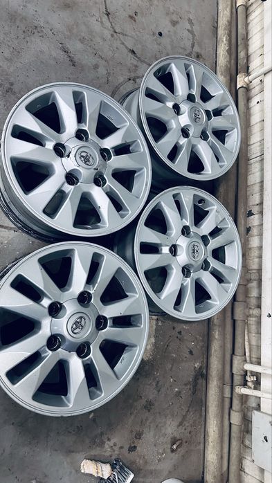 Диски от тайота (100-200)