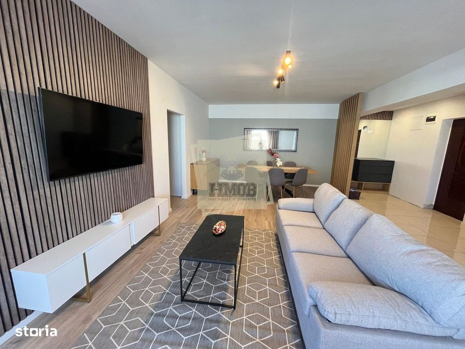 Apartament de lux 3 camere 2 bai si parcare in zona Centrala