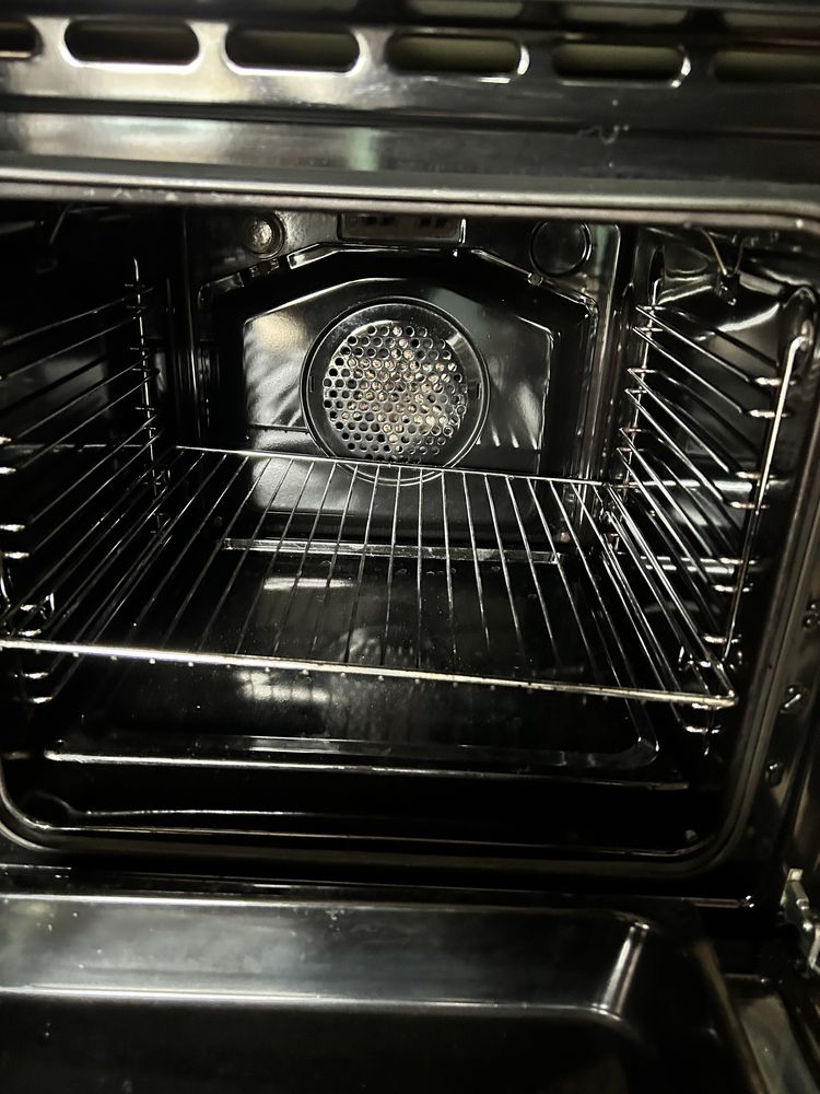 Фурна за вграждане Gorenje. За повече информация на посочения телефон