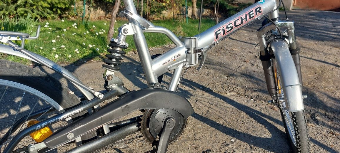 Bicicleta pliabila Fischer cu dublă suspensie