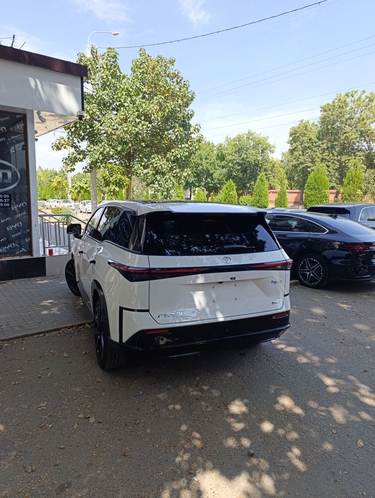 Toyota bZ 3X EV610km 2025йил