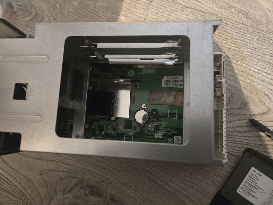 Nas qnap ts328 cu ssd 128gb quad core