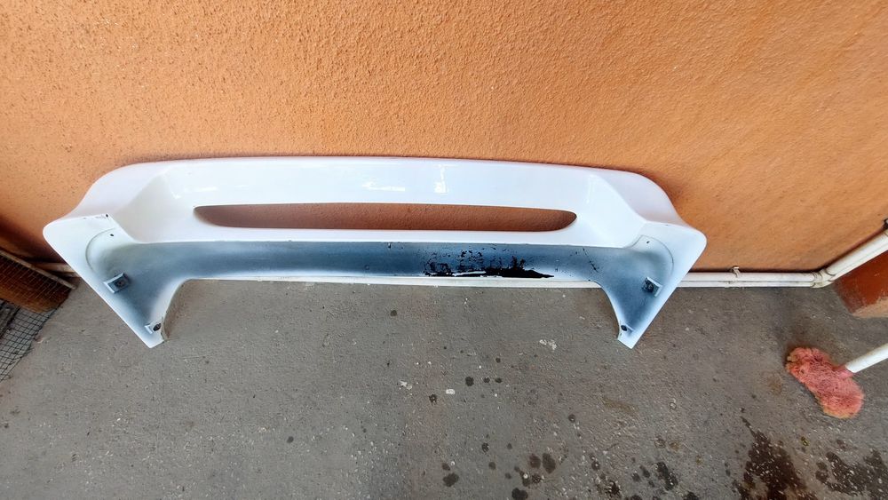 Истана микроавтобус Сполер