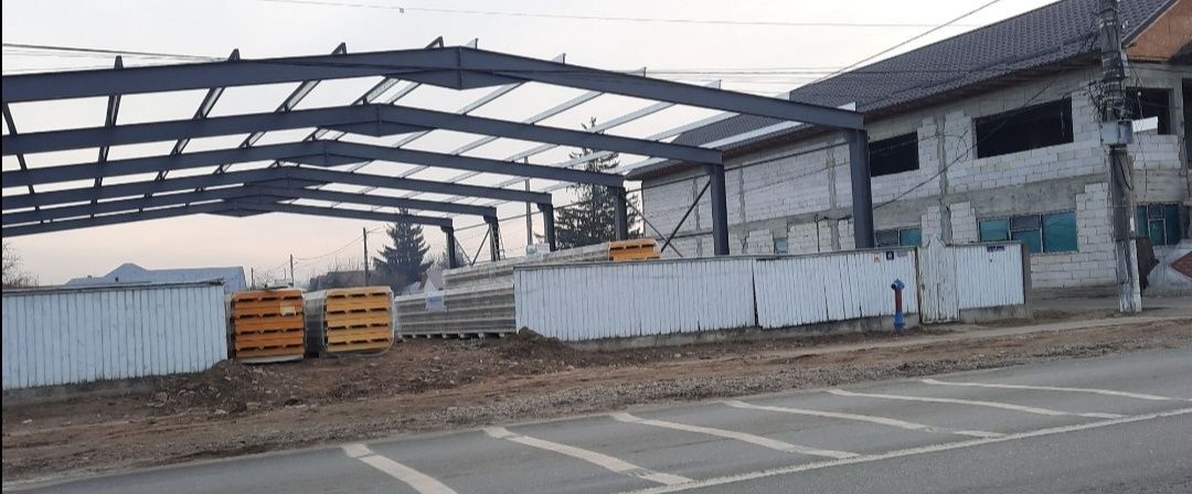 Vând structura metalica 10x8x4la prețul de 3800 euro Montata