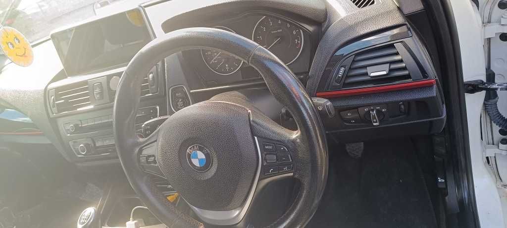 Dezmembrez BMW Seria 1 F20 1.6 I SE Turbo 2011