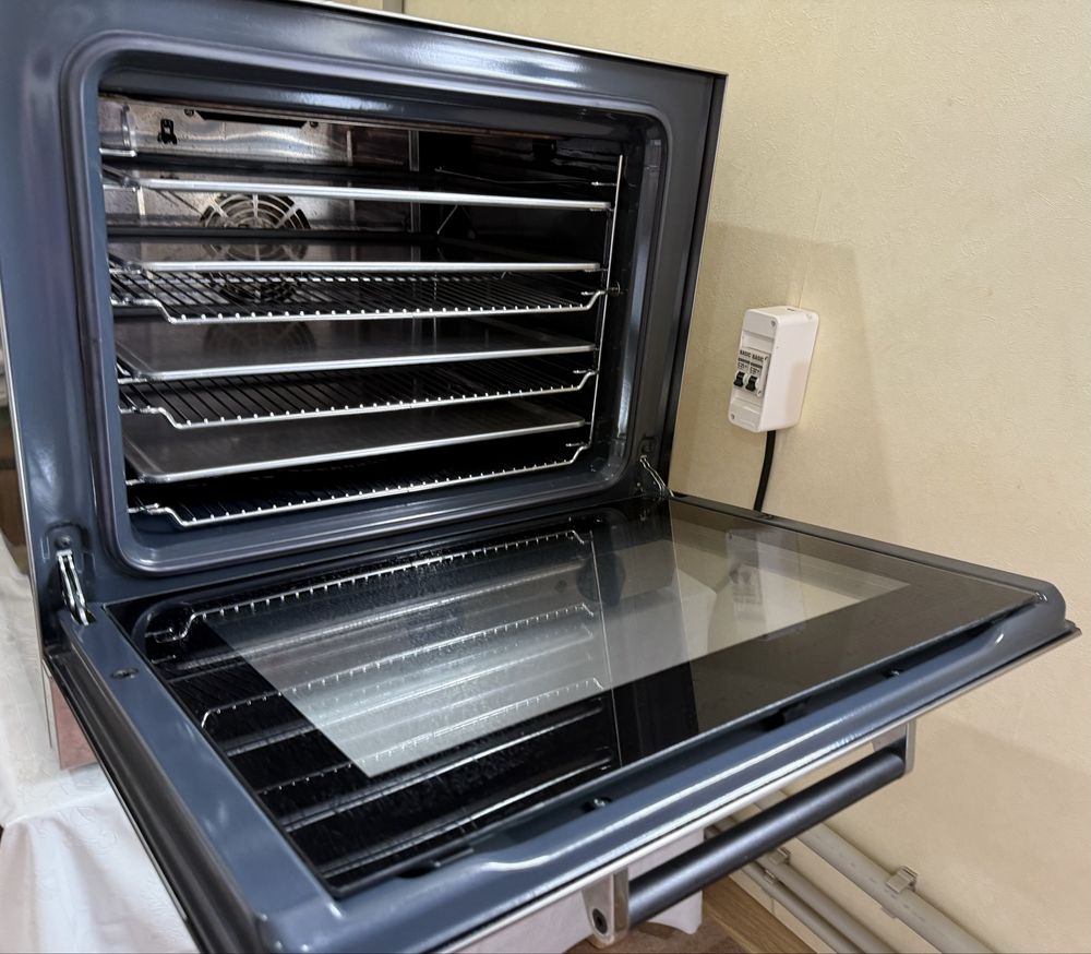 Smeg  печкасы сатылады.Көп пайдаланылған жоқ.