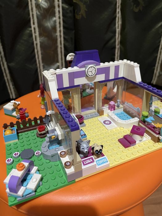 LEGO Friends Gradinita cateilor din Heartlake 41124