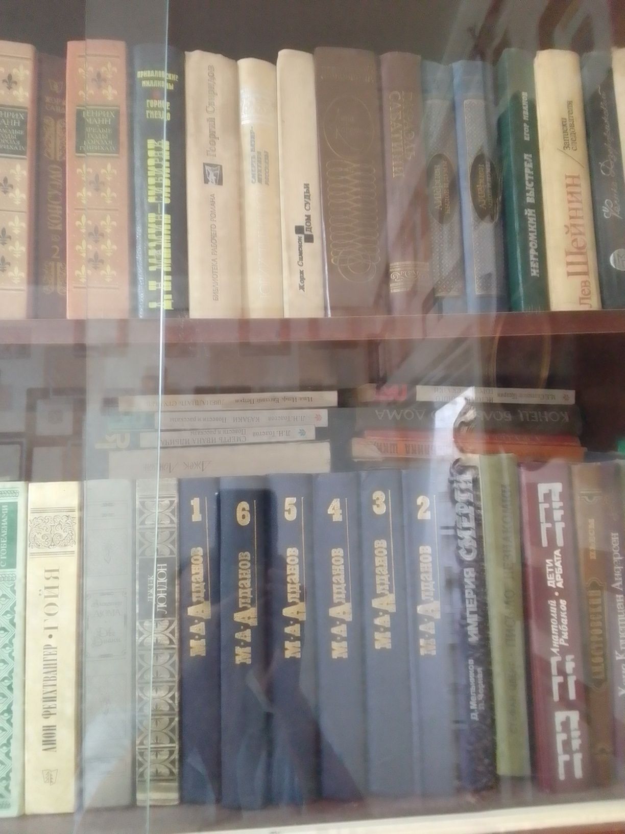 Продаютса.книги.