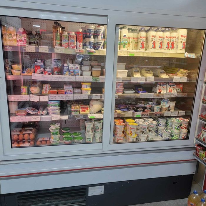 Продавам бизнес хранителен магазин