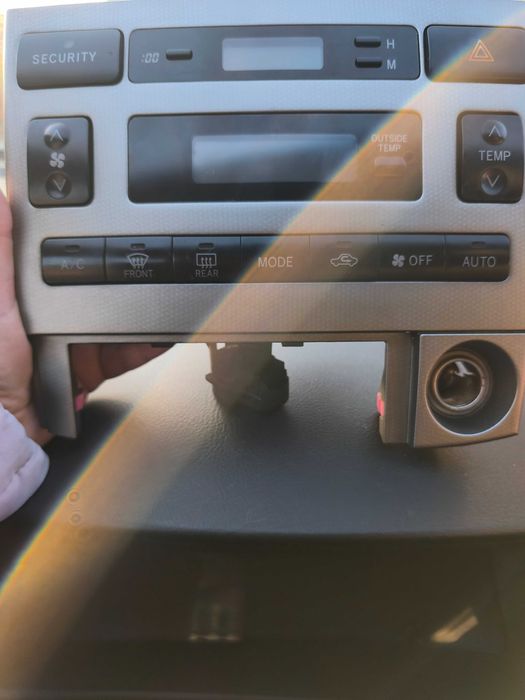 Контролен панел климатроник Toyota Corolla Verso