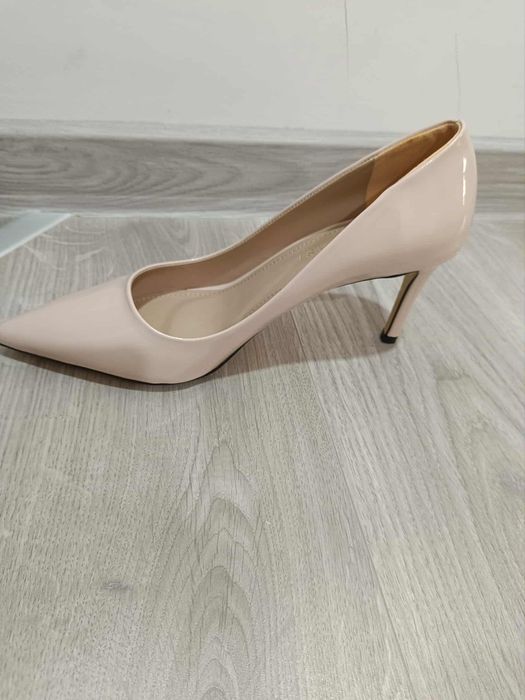 Дамски обувки с ток 1 път обувани