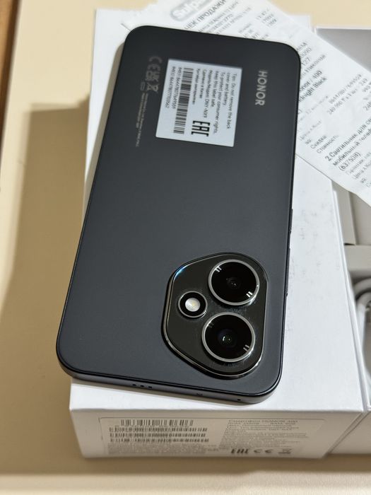 Honor 400 256 gb Ram 8 польный комплект