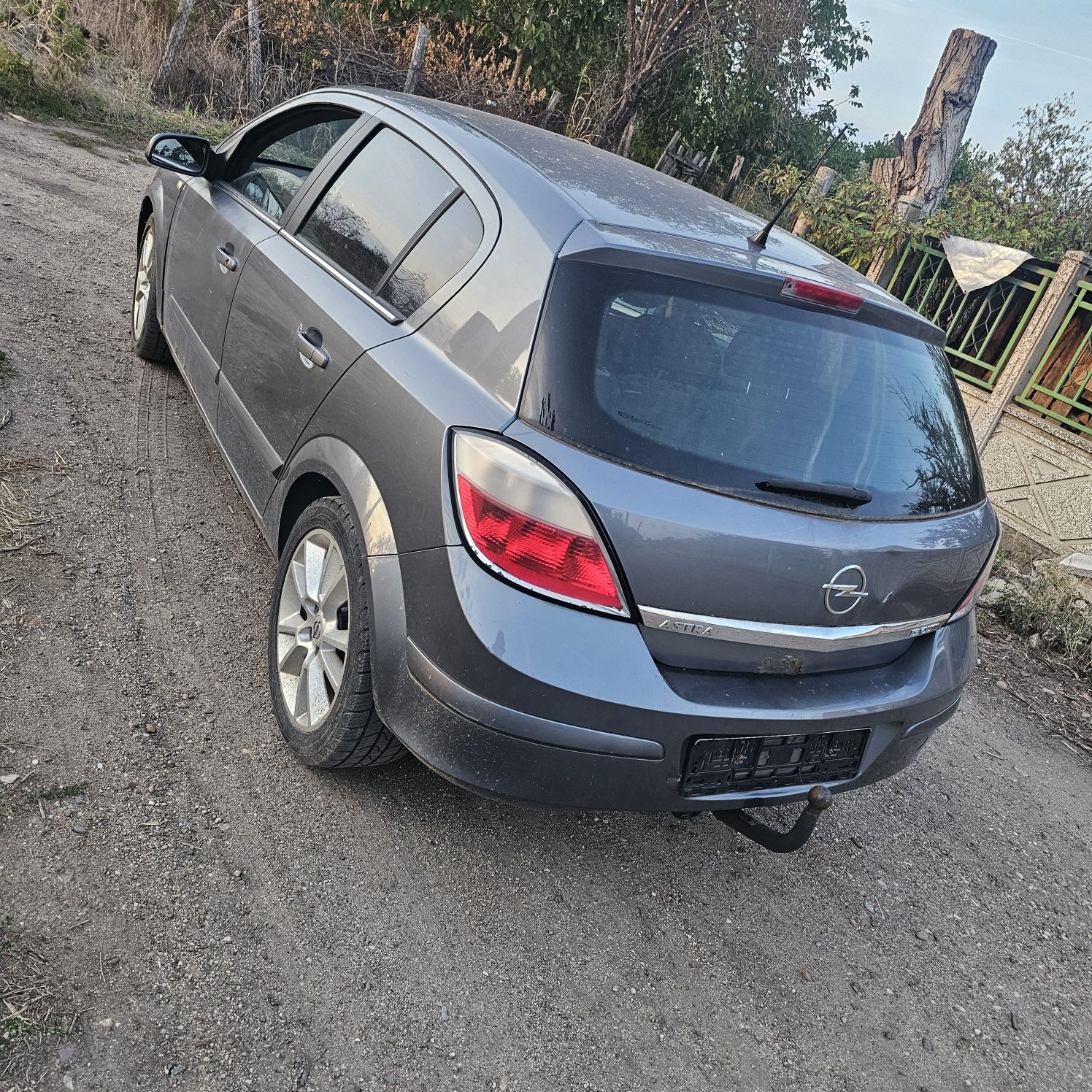 Опел Астра 1.9 дизел на части само !