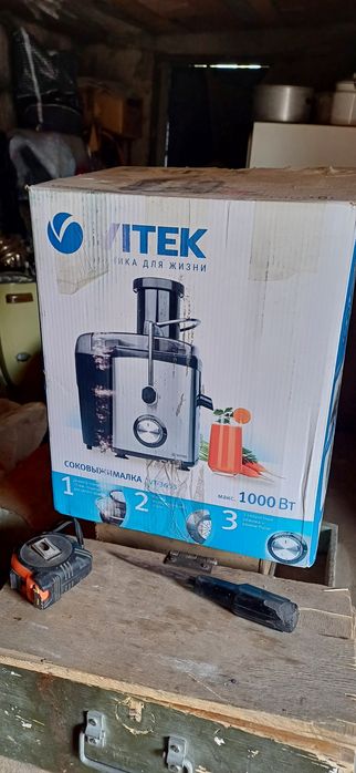 Продам за 2500 соковыжималку не рабочая