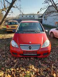 Dezmembrez Mercedes A150 W169 motor 1.5 benzina