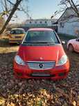 Dezmembrez Mercedes A150 W169 motor 1.5 benzina