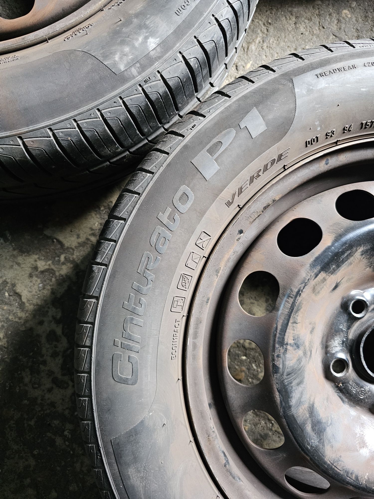 4 jante 5x112 cu anvelope vara 215 60 16 Pirelli