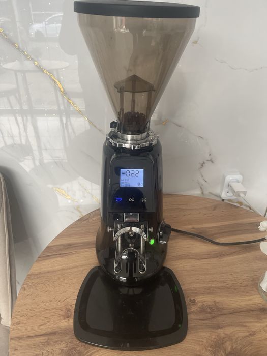 кофемолка автомат в отличном состоянии