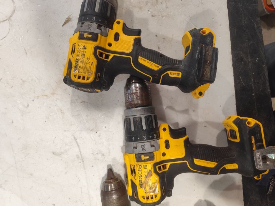 Безчетков акумулаторен винтоверт Девалт Dewalt DCD796