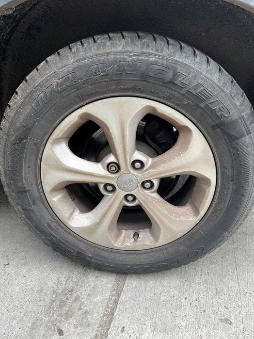 jante kia sorento sportage 235/65 R17 anvelope Good Year M+S dot 2020