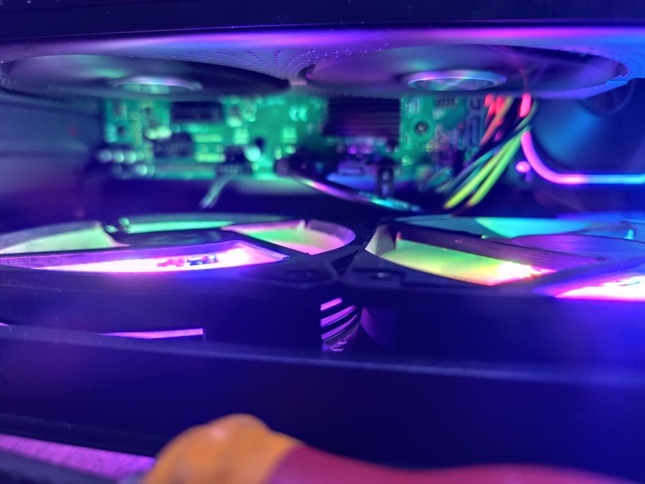 Vând rx 570 4gb sapphire