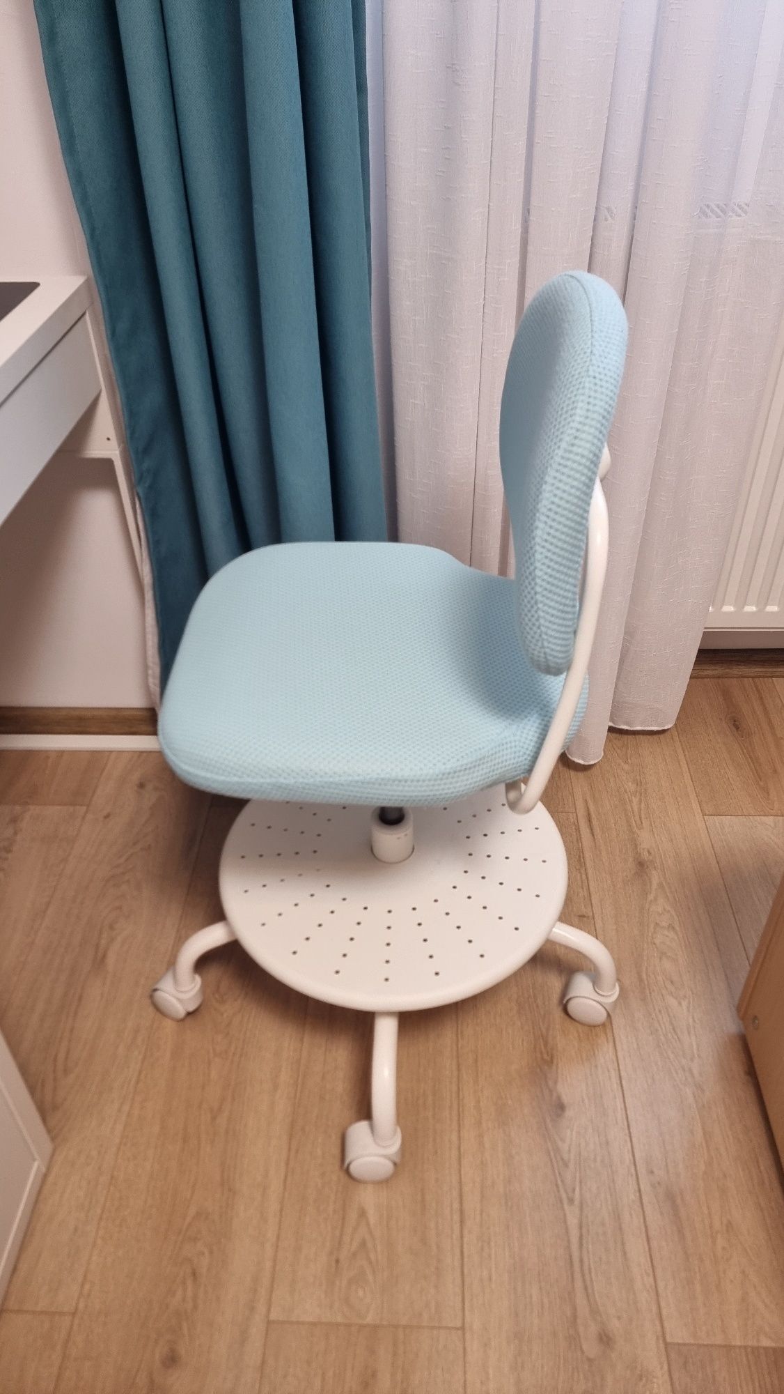 Scaun de birou pentru copii VIMUND albastru
Scaun birou copii, turcoaz