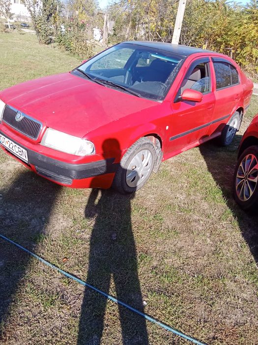 Skoda Octavia 1 1.6  gpl