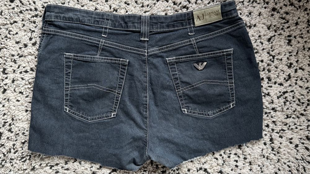 Дамски къси дънки Armani Jeans размер L