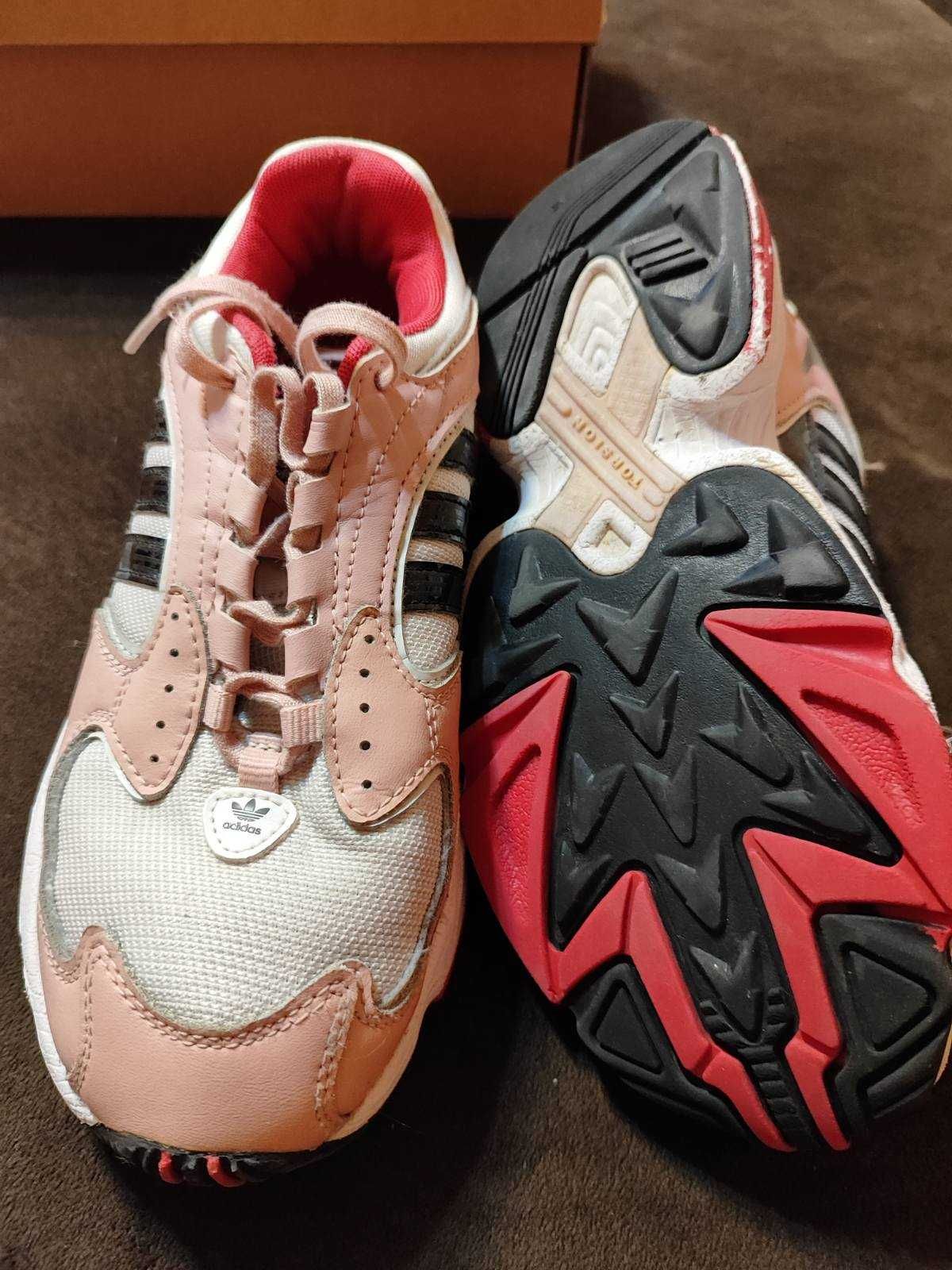 Маратонки Adidas