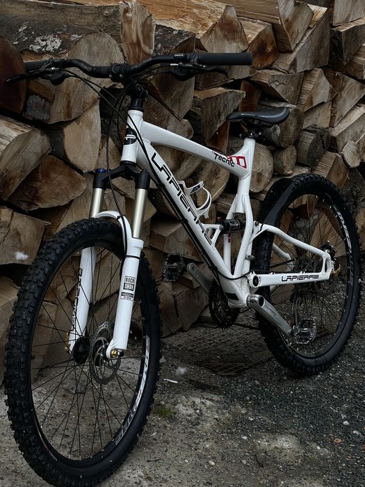 Vând Bicicleta Lapierre Tecnic 900