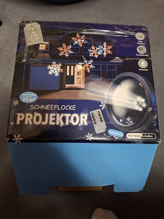 Proiector si cutie postala incarcare solara .