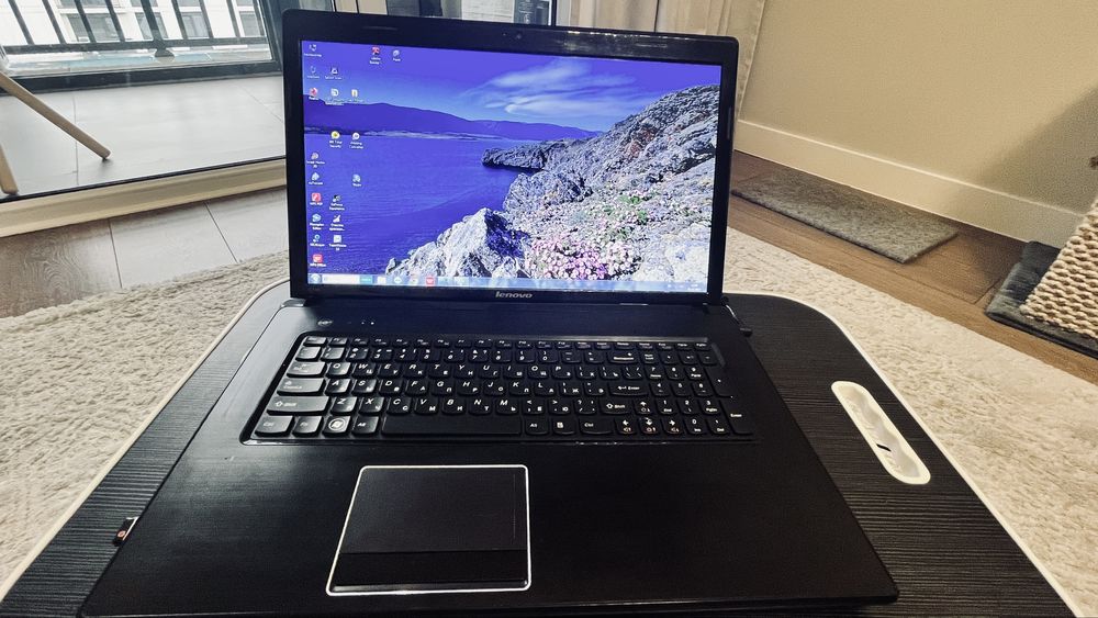 Ноутбук Lenovo
