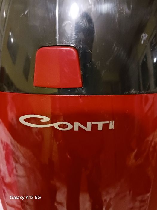 Vând aspirator electric de mână, folosit puțin