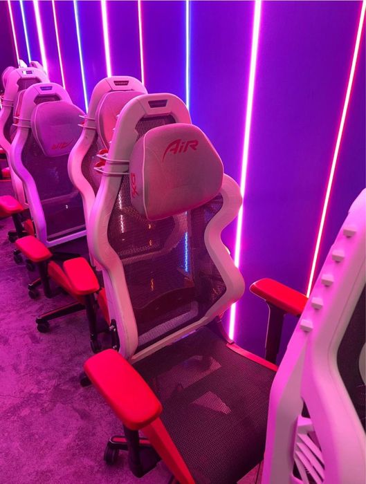 Игровое кресло Fantasy Air / DXRACER Air Series