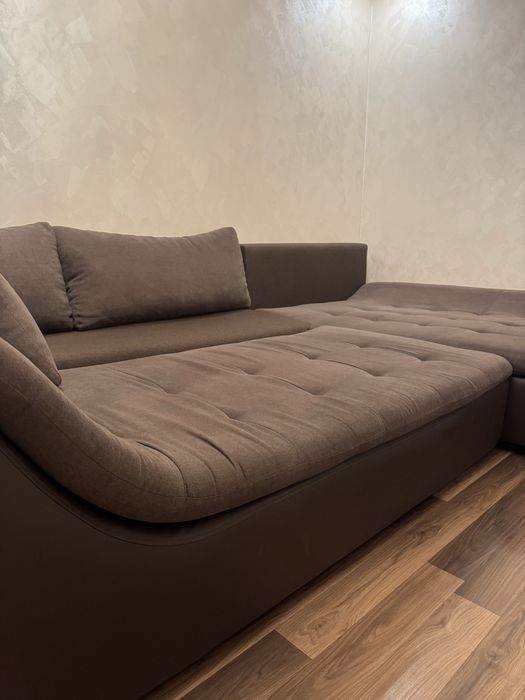 Canapea extensibila cumparata in 2022