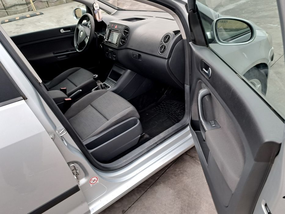 Golf 5plus 1.9 tdi an 2006 in stare foarte bună