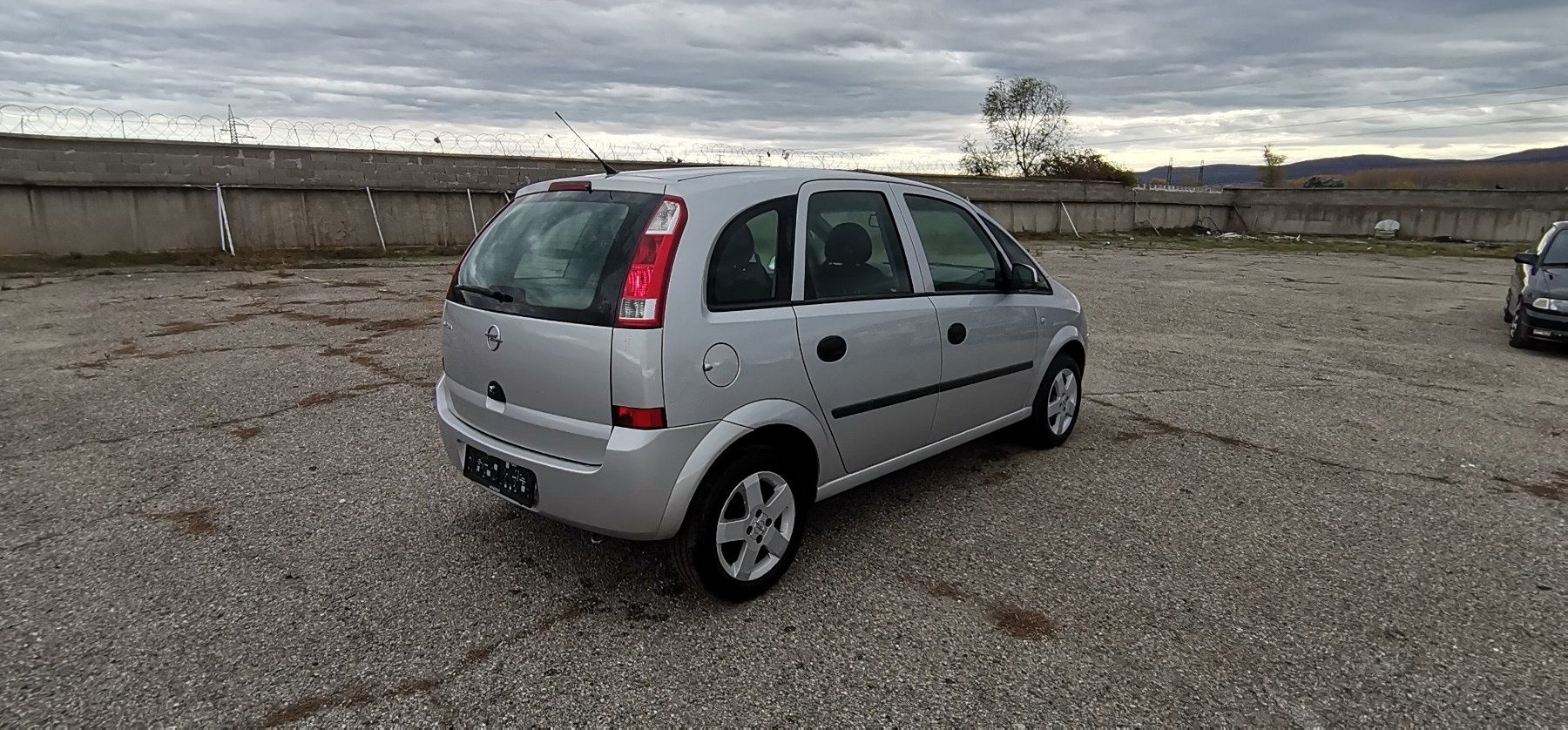 Opel Meriva 1.4 бензин