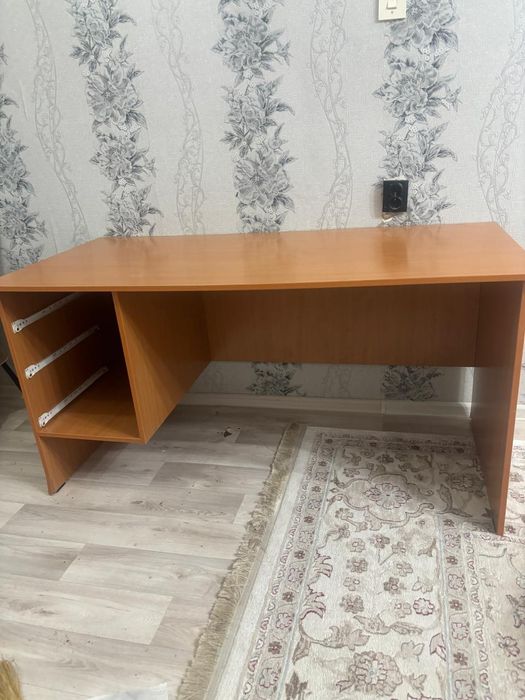 Стол 150×70 б/у бұрынғының материалы сақатастай тазатек тартпалары жоқ