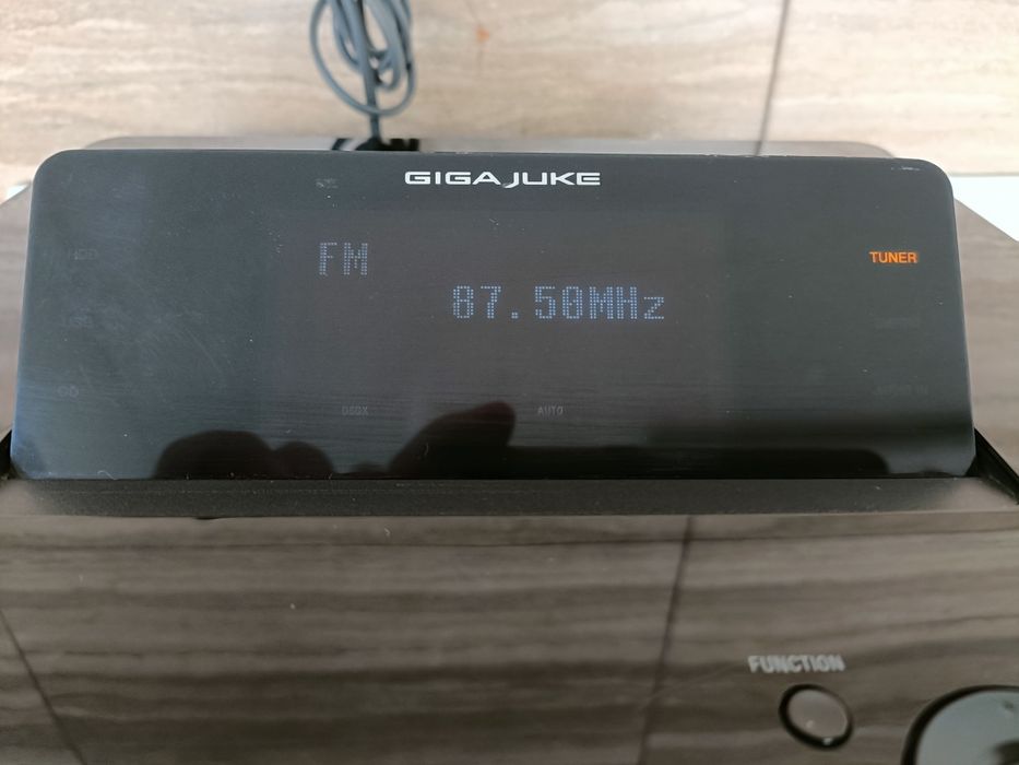 Sony NAS E 35 HD, CD, tuner, USB, hard intern, amplificare proprie