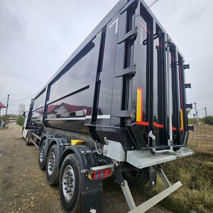 Volvo / Schmitz !!! Vand ansamblu basculabil cap tractor si semiremorc