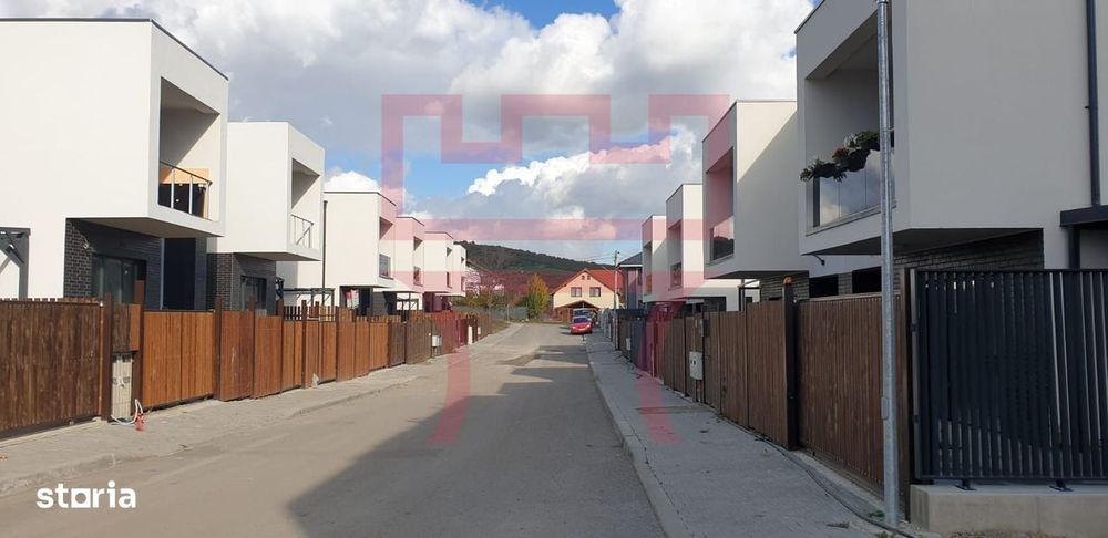 Vanzare teren 800mp cu PUZ aprobat utilitati trase si asfalt