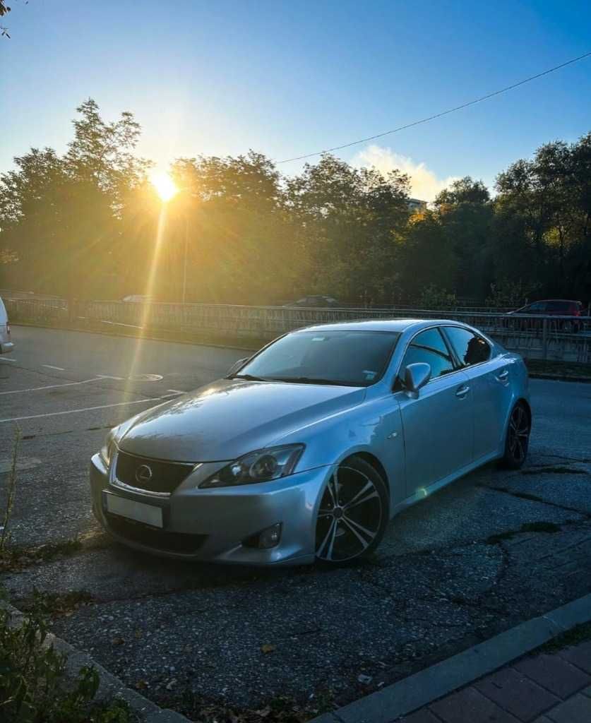 Lexus IS220d 177 к.с - 217100км пробег