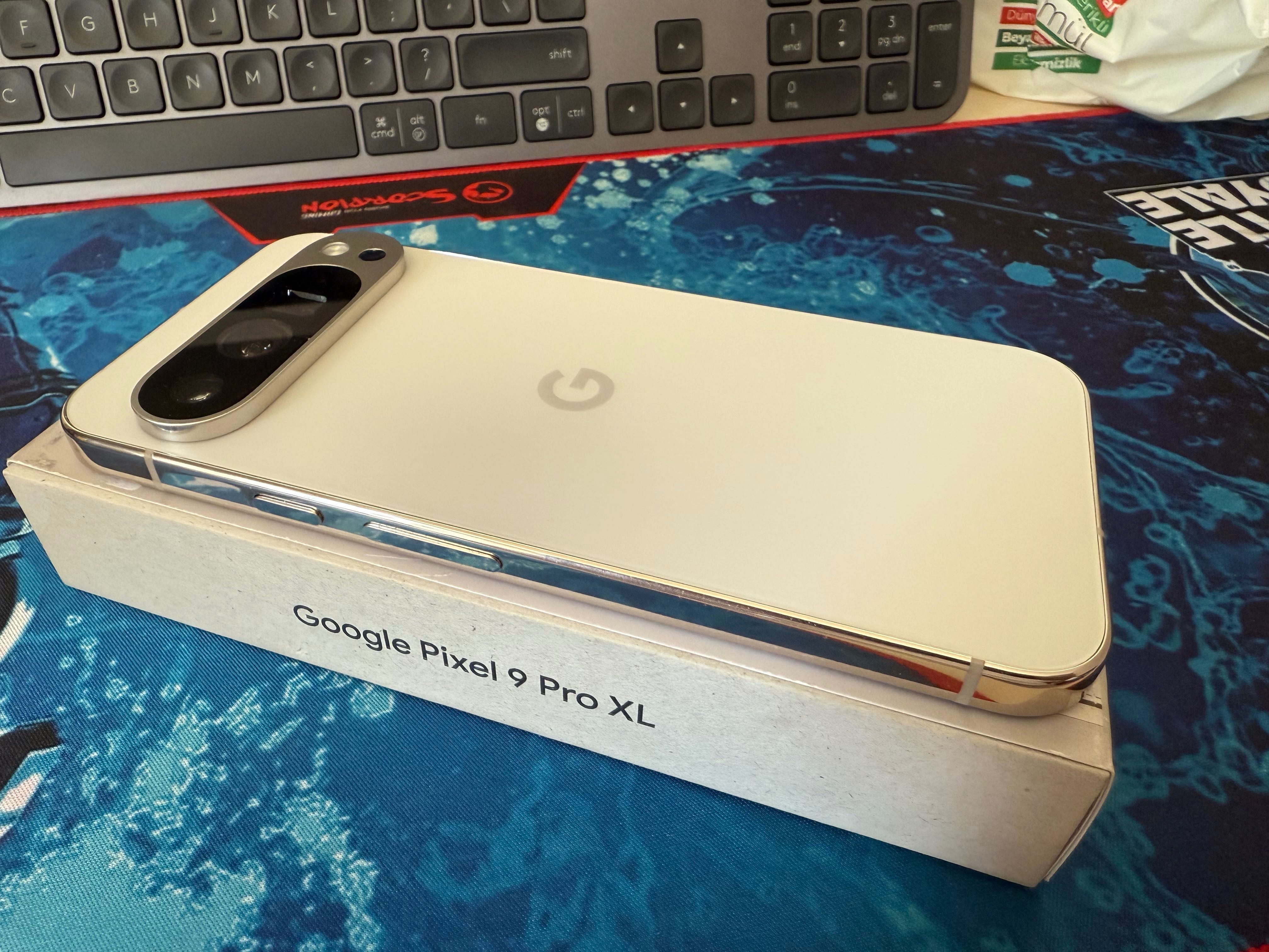 Pixel 9 Pro XL 128 GB, бял, НОВ