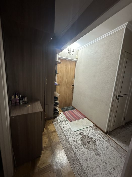 Продается 4-комнатная квартира